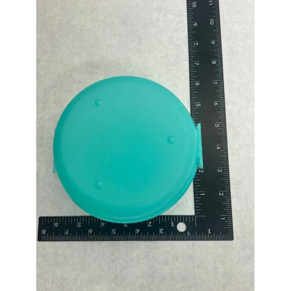 Tupperware round sandwich